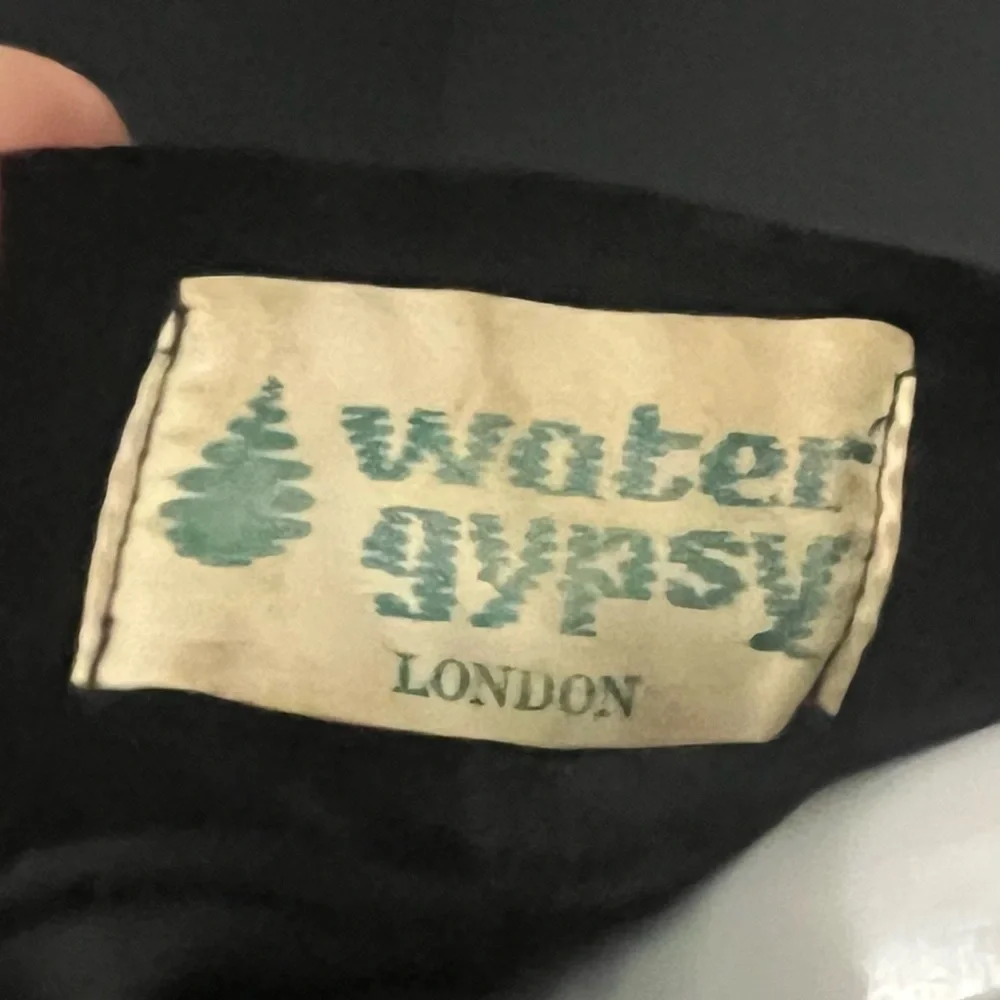 Elegant 60s velvet mini dress from London - Picture 12 of 14